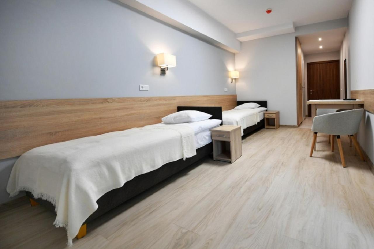 Bed and Breakfast Fotex Ząbki Exteriér fotografie